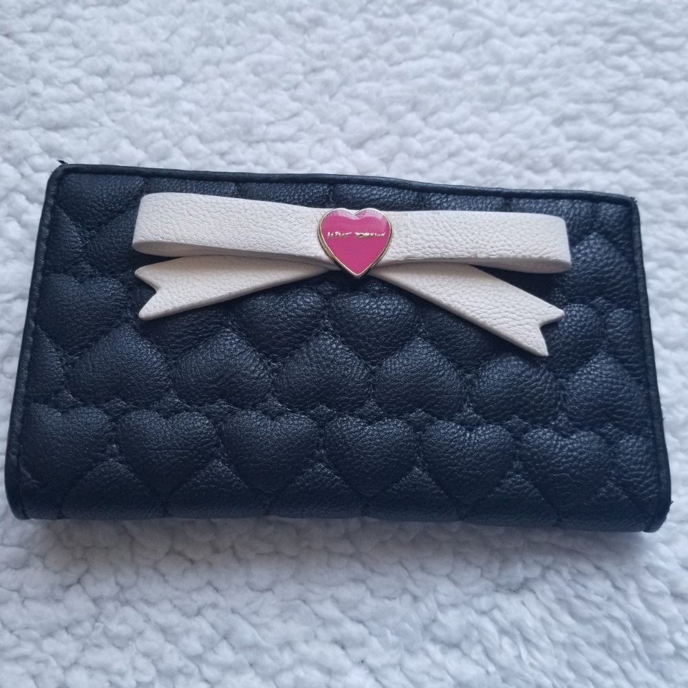 Betsey Johnson wallet